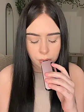  SweetCandyy online show from April 17, 7:50 pm