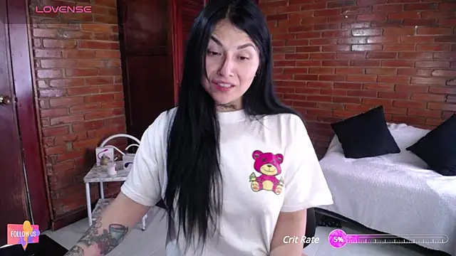 Snapshot of sweet_velvett chatting on January 9, 6:15 pm sweet velvett online show from January 9, 6:15 pm