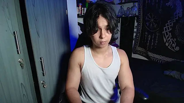 Snapshot of kairozz chatting on July 17, 8:57 pm kairozz online show from July 17, 8:57 pm