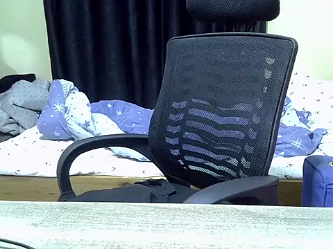 Snapshot of Horny-slut_ chatting on January 16, 8:57 pm Horny-slut online show from January 16, 8:57 pm