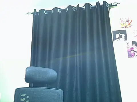 Snapshot of Horny-slut_ chatting on January 17, 4:22 pm Horny-slut online show from January 17, 4:22 pm