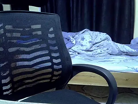 Snapshot of Horny-slut_ chatting on February 8, 5:55 am Horny-slut online show from February 8, 5:55 am