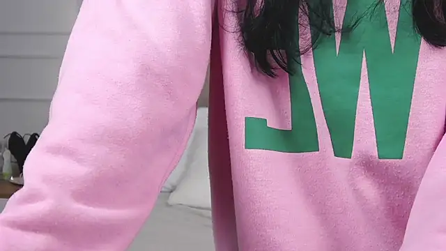 LeilaLow online show from February 26, 11:09 am