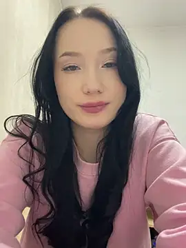 LeilaLow online show from February 26, 2:14 pm