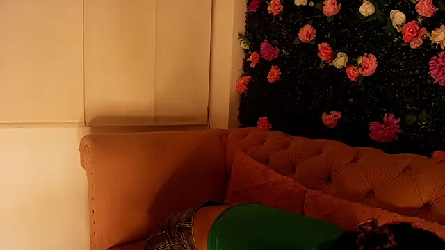 julieta aguilar1 online show from November 6, 7:59 pm