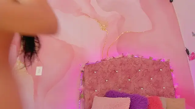 Bella  sweet online show from December 14, 7:03 pm