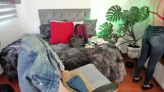 Nami sunny online show from January 6, 7:17 pm