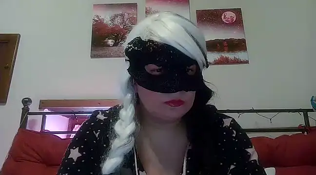 Ninalapiccolina online show from January 6, 2:47 pm