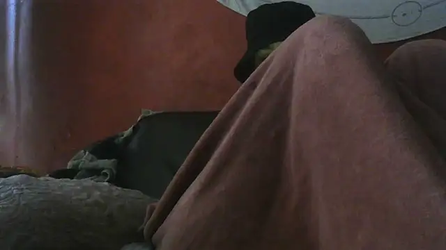 spacegirlll online show from December 24, 9:17 am