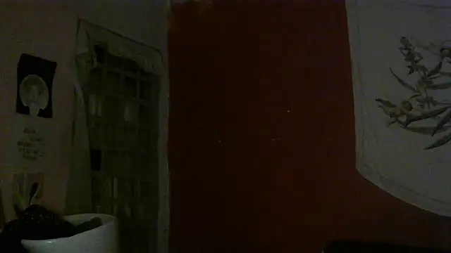 spacegirlll online show from March 16, 5:03 am