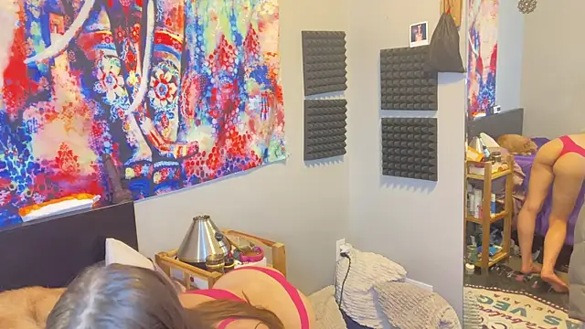 alijones 18 online show from March 14, 11:43 pm