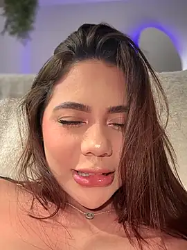 Aryrosee online show from November 15, 4:03 pm