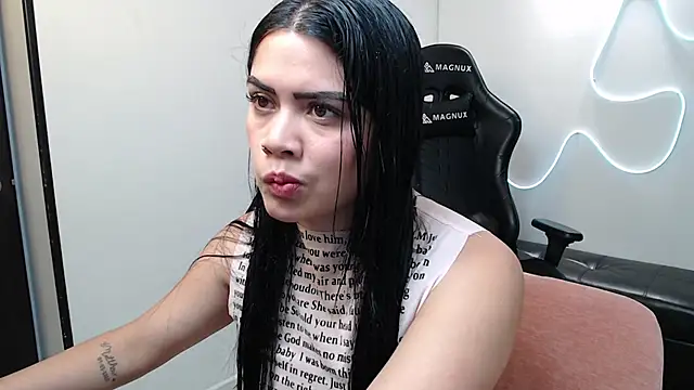 Snapshot of team_dinamite69 chatting on March 7, 2:23 pm team dinamite69 online show from March 7, 2:23 pm
