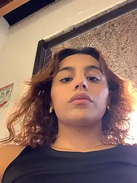 Snapshot of Katee_Jones chatting on January 19, 8:30 pm Katee Jones online show from January 19, 8:30 pm