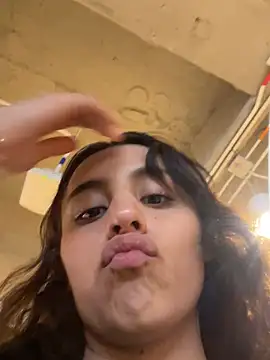 Snapshot of Katee_Jones chatting on February 4, 9:41 pm Katee Jones online show from February 4, 9:41 pm