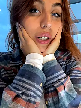 Snapshot of Katee_Jones chatting on November 12, 10:20 pm Katee Jones online show from November 12, 10:20 pm