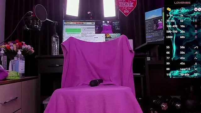 Raissa sky26 online show from December 8, 2:39 am