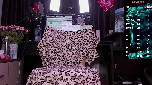 Raissa sky26 online show from October 23, 2:33 am