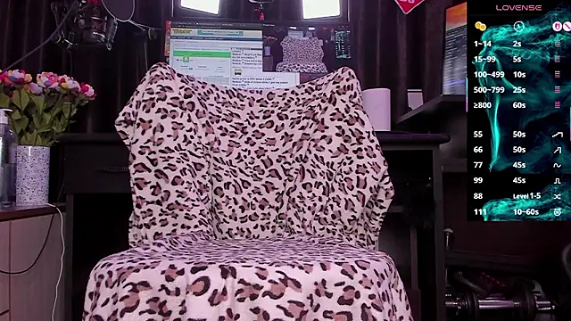 Raissa sky26 online show from February 25, 3:38 am