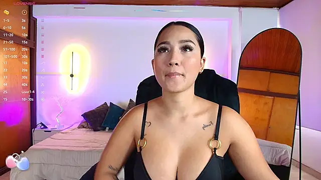 Snapshot of _gaby2 chatting on February 12, 12:22 pm gaby2 online show from February 12, 12:22 pm