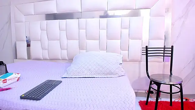 BritneyCollins online show from November 5, 11:21 am