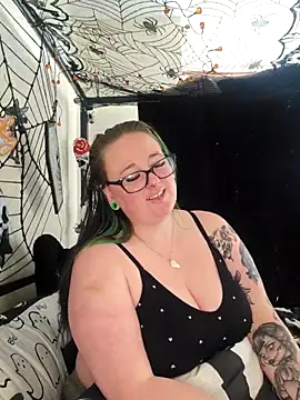 Snapshot of Bunny_Cummings chatting on October 24, 10:22 am Bunny Cummings online show from October 24, 10:22 am