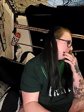 Snapshot of Bunny_Cummings chatting on October 29, 9:00 am Bunny Cummings online show from October 29, 9:00 am