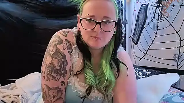 Bunny Cummings online show from February 22, 10:41 pm