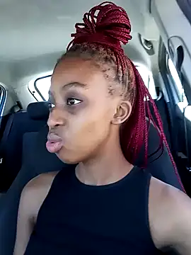 sexypetitexdoll23 online show from January 9, 11:47 am