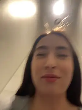 Holly Play online show from March 25, 12:11 pm