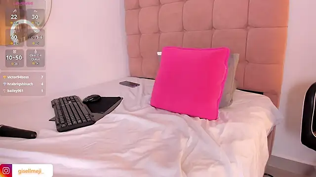 Gisellmejiaa online show from December 21, 3:42 pm