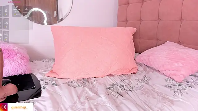 Gisellmejiaa online show from March 19, 11:47 pm