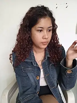 Snapshot of Caccau_scorpion chatting on October 7, 12:24 pm Caccau scorpion online show from October 7, 12:24 pm