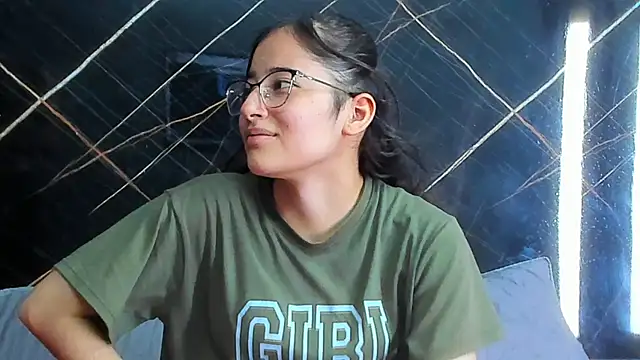 Snapshot of Couplehot__1 chatting on September 12, 3:39 am Couplehot 1 online show from September 12, 3:39 am