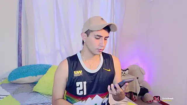 Chris Maddox online show from January 15, 8:01 pm