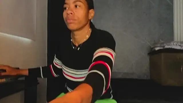 YummyDuooo online show from October 7, 12:57 pm