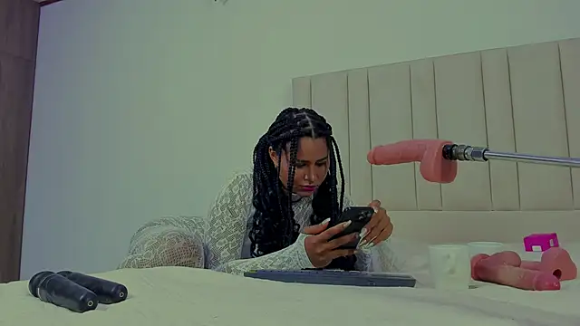 StormyButty18 online show from November 3, 2:46 am