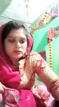 Snapshot of Chandni chatting on January 25, 3:20 pm Chandni online show from January 25, 3:20 pm