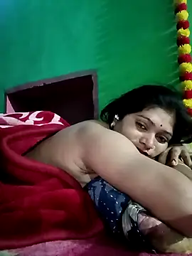 Snapshot of Chandni chatting on February 28, 11:12 pm Chandni online show from February 28, 11:12 pm