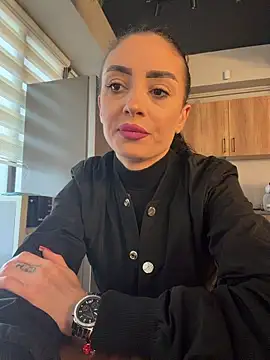 FeetVibe online show from March 13, 5:47 am