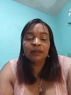 Snapshot of _violetta_- chatting on July 19, 1:04 pm violetta - online show from July 19, 1:04 pm