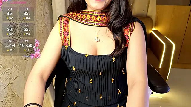 Punjabi Queen1 online show from December 15, 6:59 pm