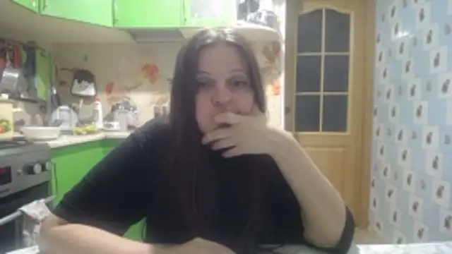 Snapshot of CatMelissa chatting on June 2, 10:12 pm CatMelissa online show from June 2, 10:12 pm