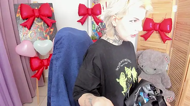 Snapshot of mekurisu chatting on February 10, 5:11 am mekurisu online show from February 10, 5:11 am