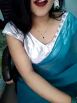 Snapshot of karishma chatting on December 23, 6:05 pm karishma online show from December 23, 6:05 pm