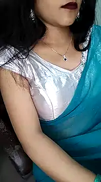 Snapshot of karishma chatting on December 24, 2:32 am karishma online show from December 24, 2:32 am