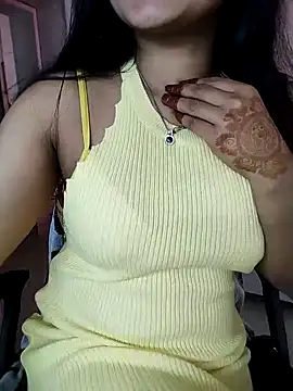 Snapshot of karishma chatting on January 9, 7:52 am karishma online show from January 9, 7:52 am