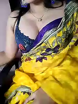 Snapshot of karishma chatting on March 20, 4:53 pm karishma online show from March 20, 4:53 pm