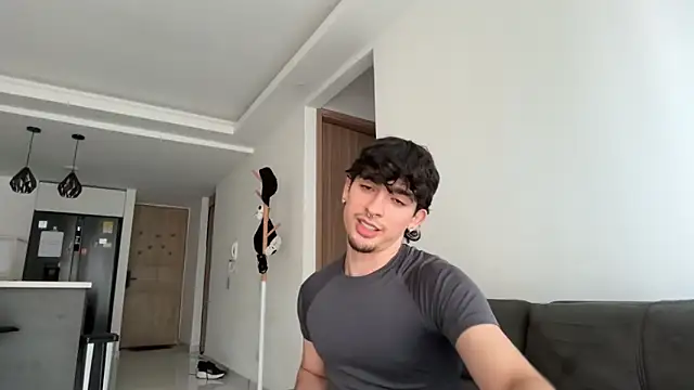 Snapshot of zenn_rush1 chatting on November 20, 2:17 pm zenn rush1 online show from November 20, 2:17 pm