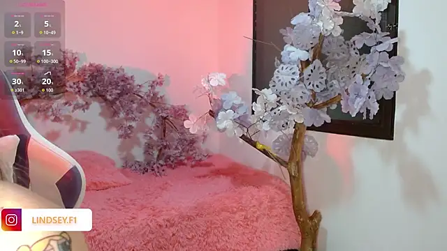 NaomiFox1 online show from October 22, 3:40 am